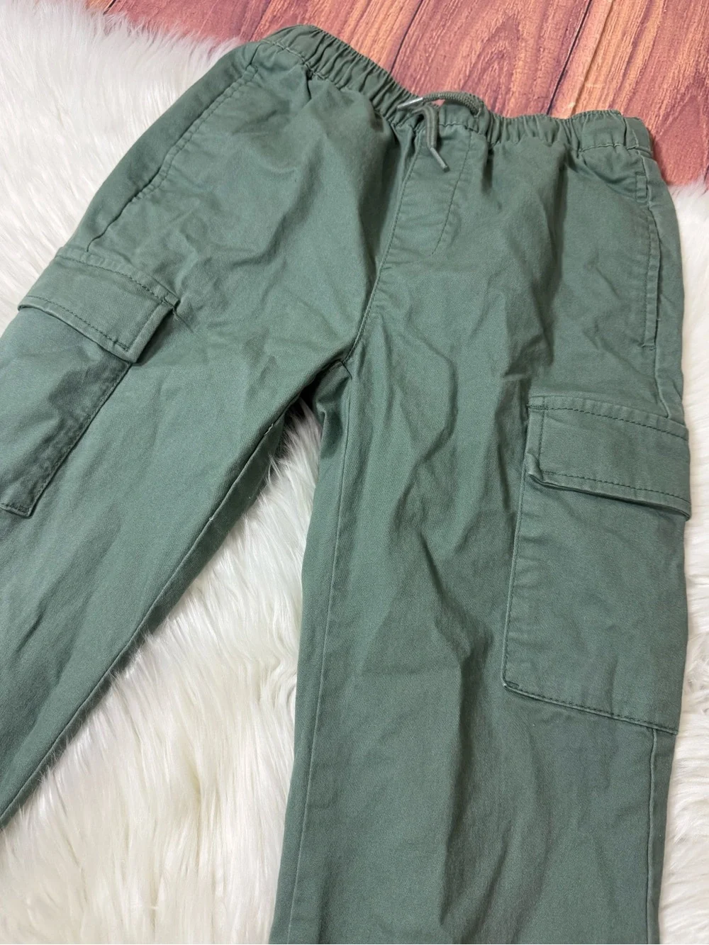 GAP Kids Green Cargo Jogger Pants - Boys Size M (8–9)